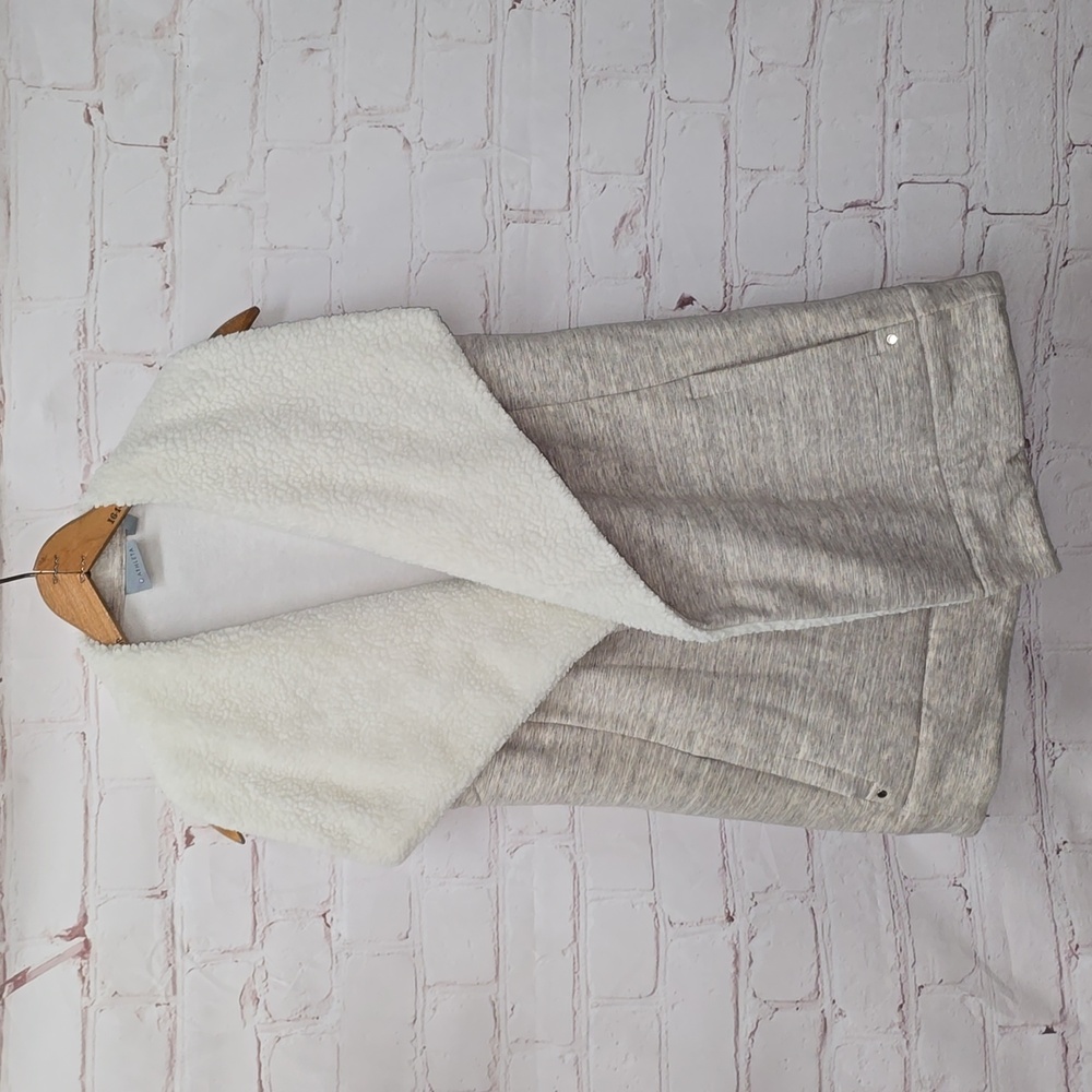 Athleta Apres Anything Sherpa Fleece Vest Oatmeal Heather Women's Size S - Picture 3 of 14